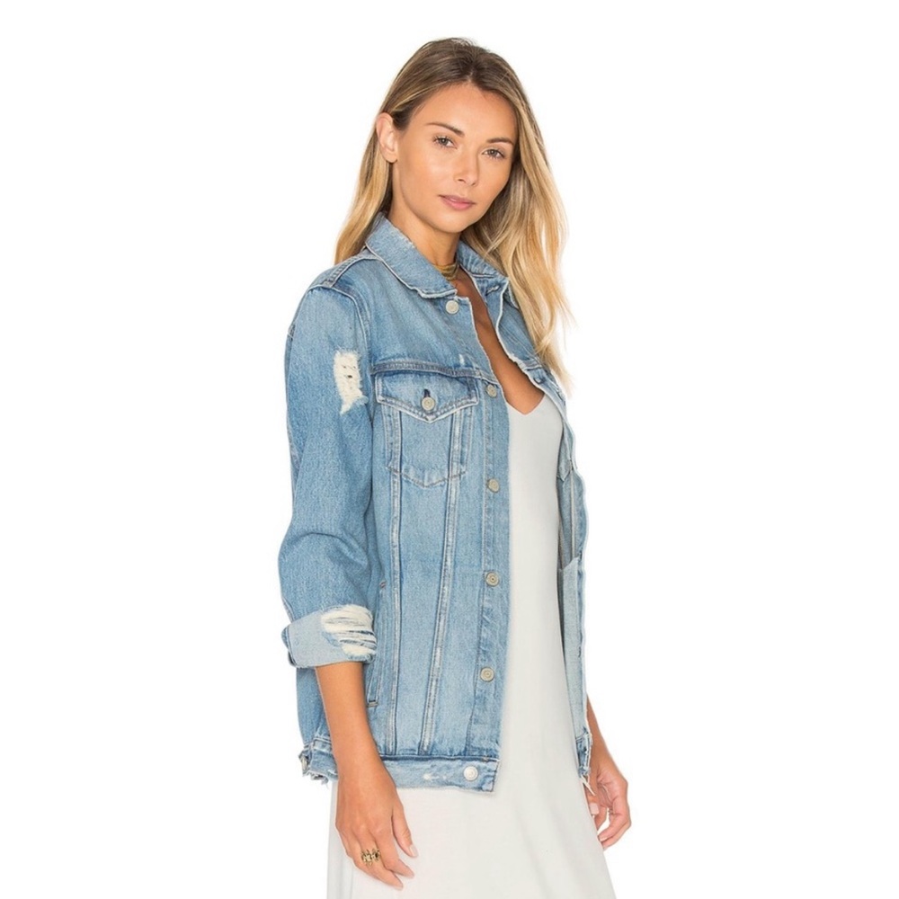 GRKFRND Jean jacket style Daria in light wash with destructed details button up